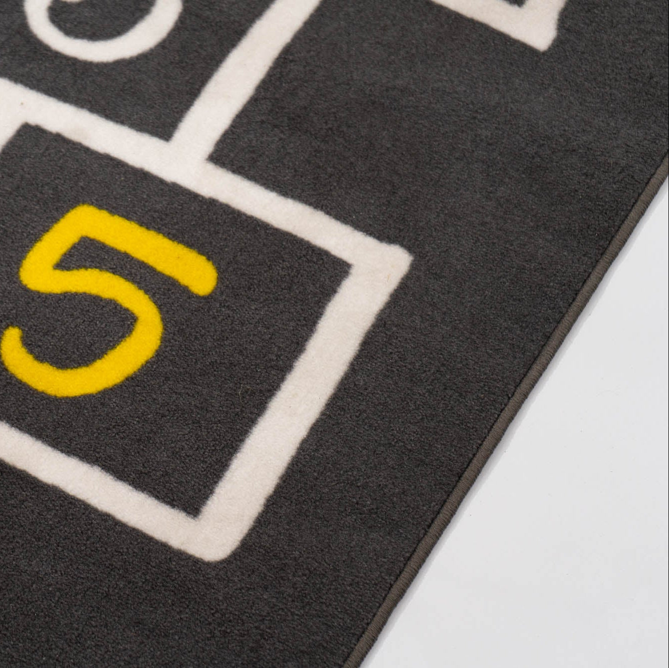 HEMMAHOS Hop-Scotch rug 100x160
